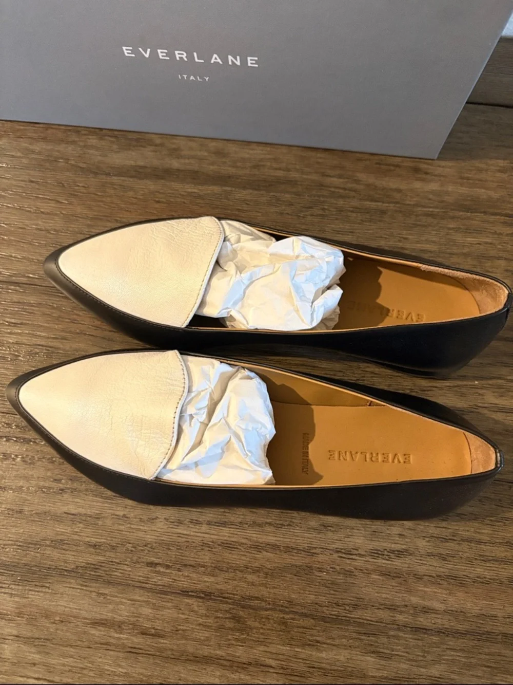 NIB [Everlane] Pointed Toe Italian Leather Black/White Flats Women’s 8.5 - Picture 11 of 15